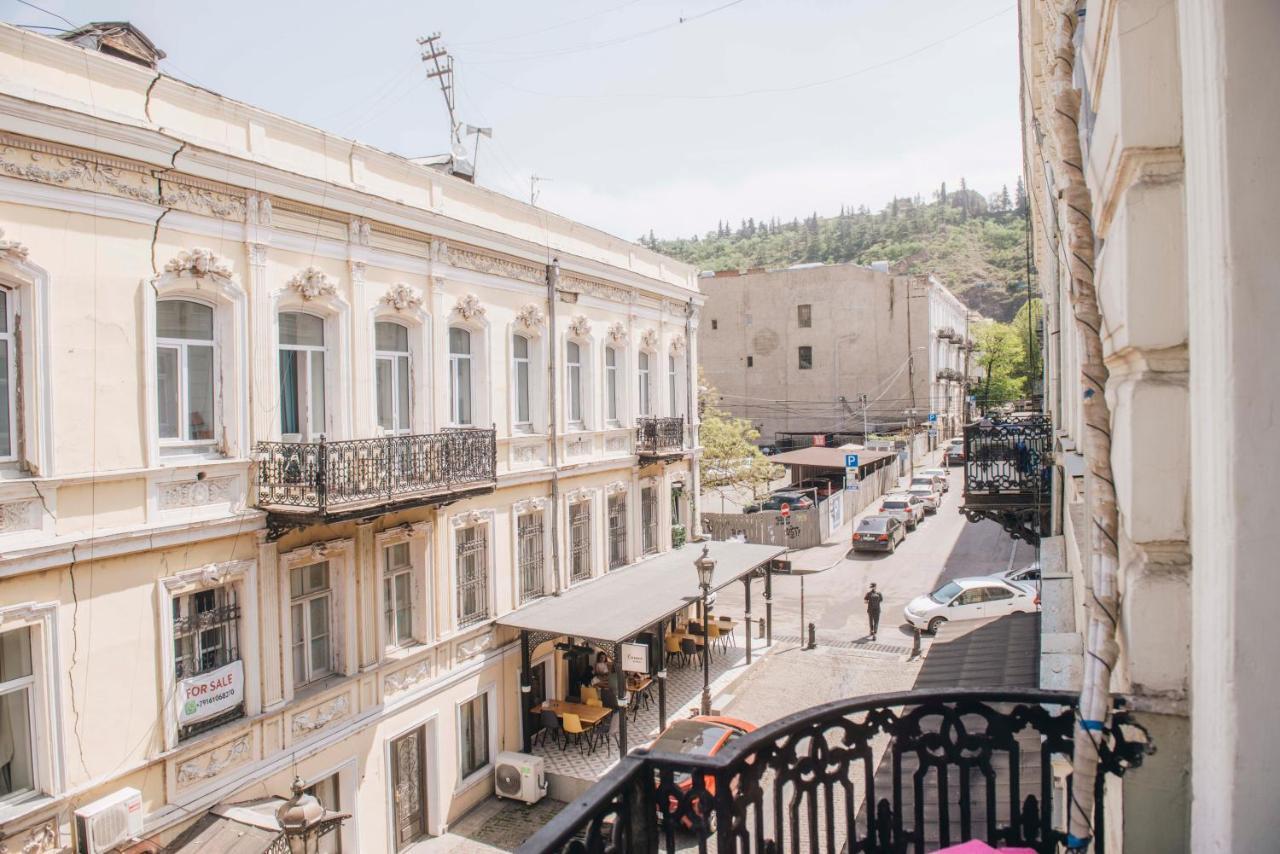 Heart Of Downtown Freedom Square Apartment Tbilisi ภายนอก รูปภาพ